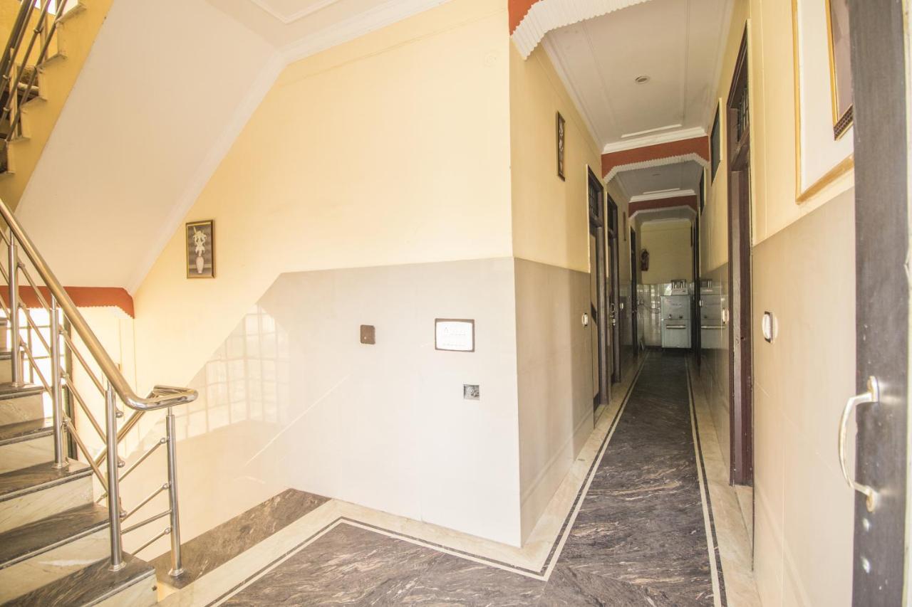 Hotel Bajaj Inn Dehradun Ngoại thất bức ảnh