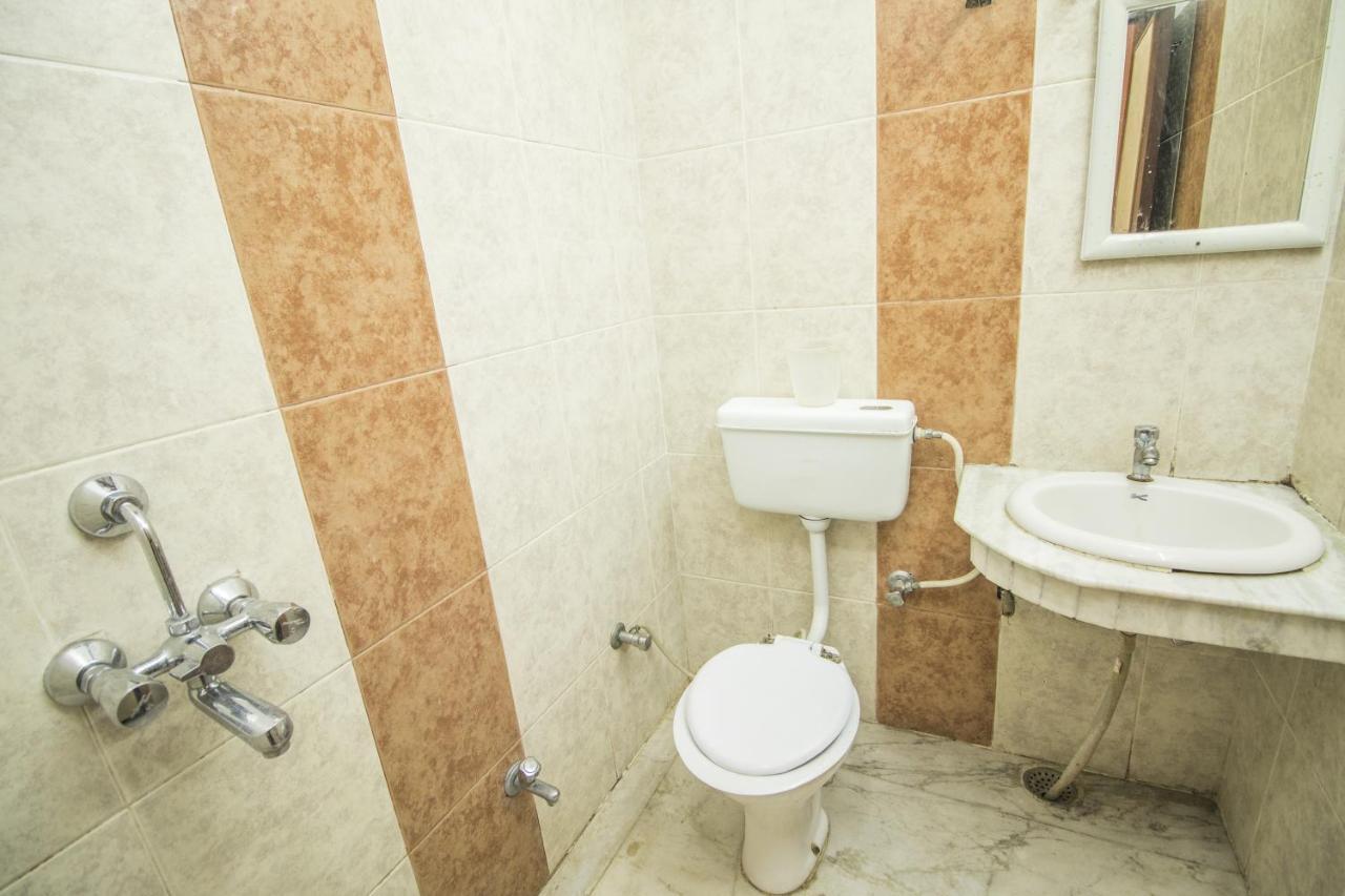 Hotel Bajaj Inn Dehradun Ngoại thất bức ảnh